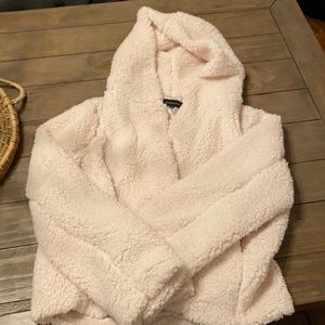 Cozy hooded Sherpa jacket